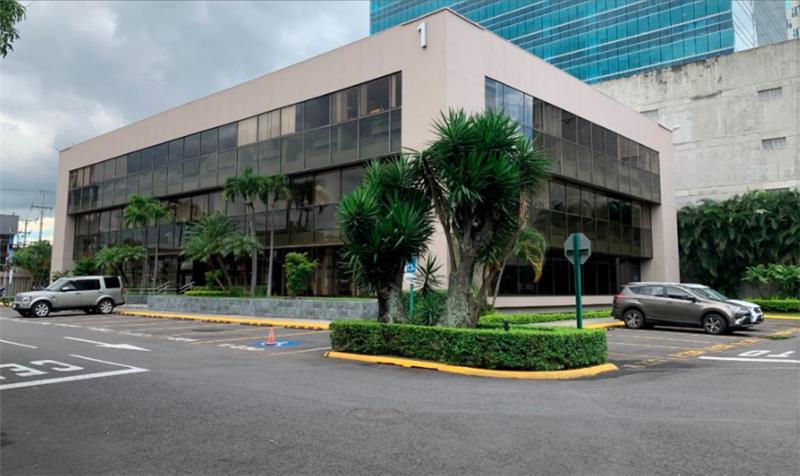 edificio de oficentro La Sabana