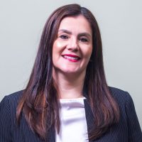 Asesor de fondos inversión imagene de asesora de fondos financieros